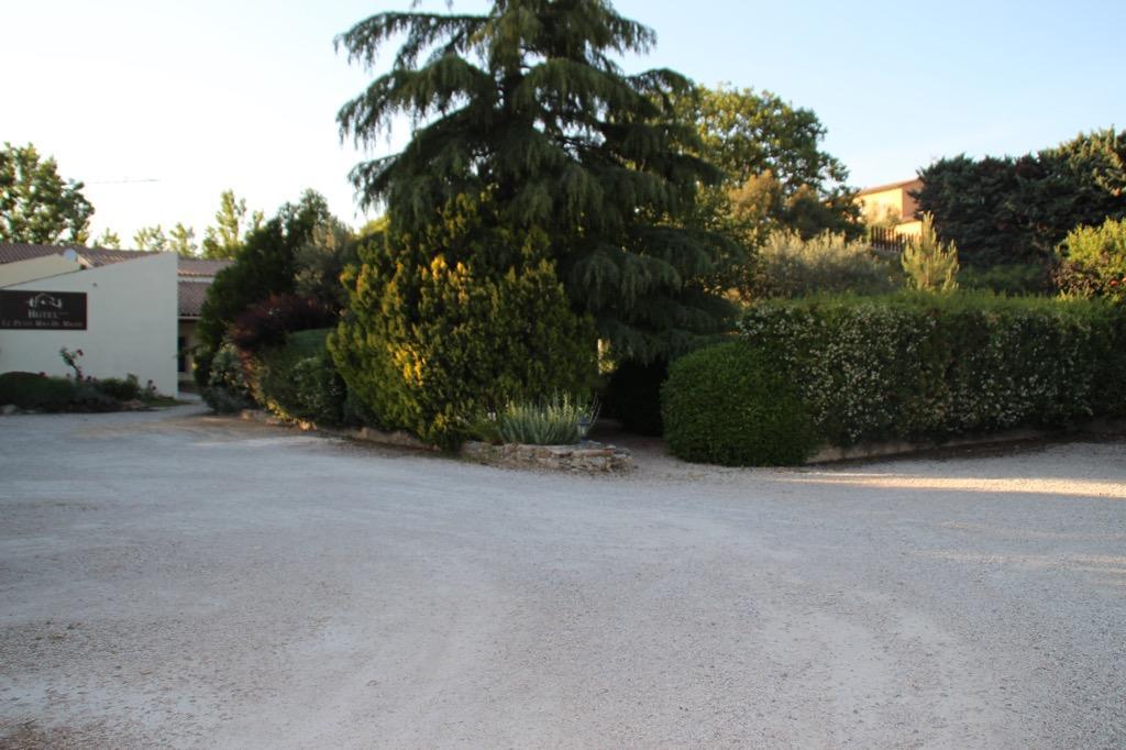 Hôtel Le Petit Mas De Marie à La Tour-dʼAigues Extérieur photo