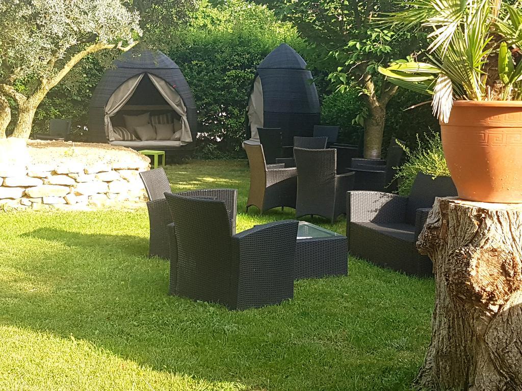 Hôtel Le Petit Mas De Marie à La Tour-dʼAigues Extérieur photo