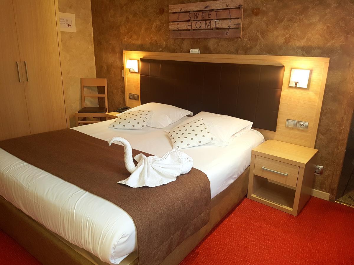 Hôtel Le Petit Mas De Marie à La Tour-dʼAigues Extérieur photo